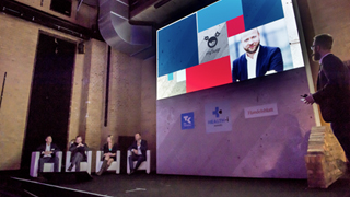 Präsentation vor einer Jury beim Health-i Award von TK und Handelsblatt – organisiert von JDB MEDIA
